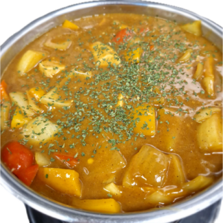 Chicken Fayre curry served with rice (med)