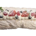 Fresh-fruit-roulade